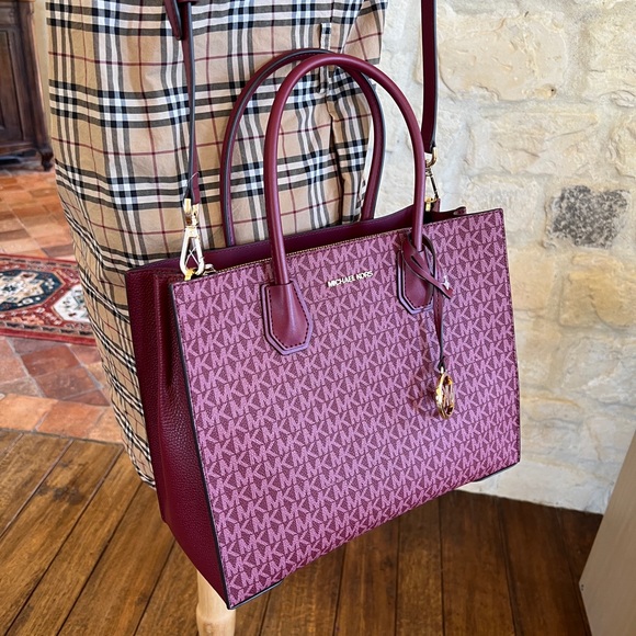 Michael Kors Mercer Signature Satchel handbag/Wallet option NWT - Picture 11 of 15